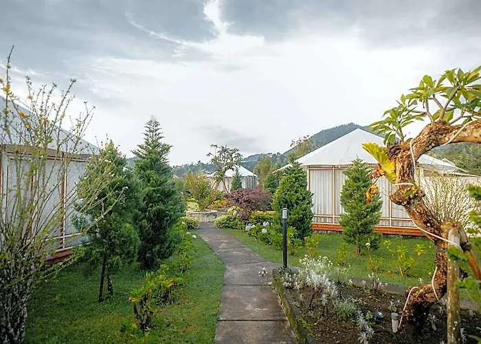 Svargan Lakeside Glamping