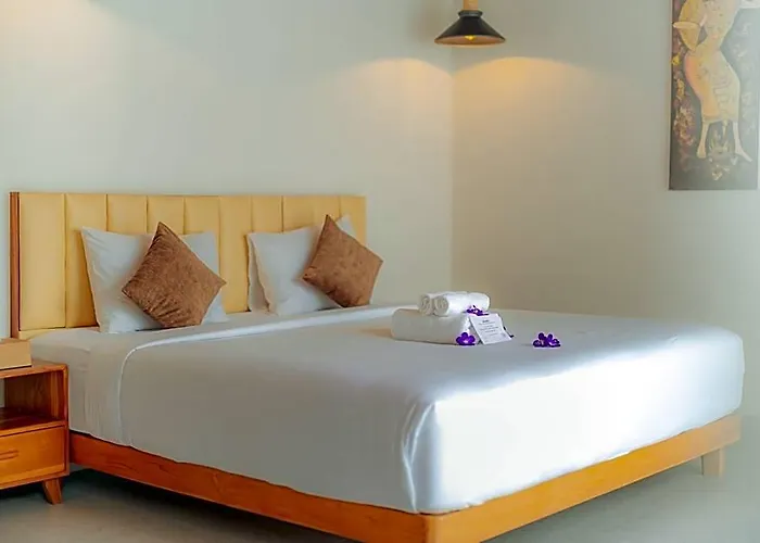 Campo de lujo Svargan Lakeside Glamping Candikuning