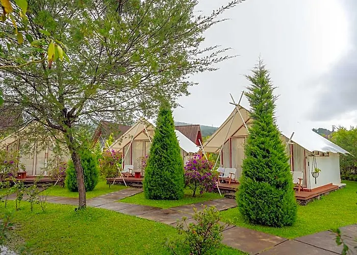 Svargan Lakeside Glamping Campo de lujo