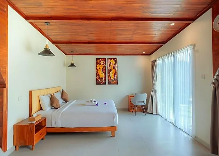 Campo de lujo Svargan Lakeside Glamping Candikuning